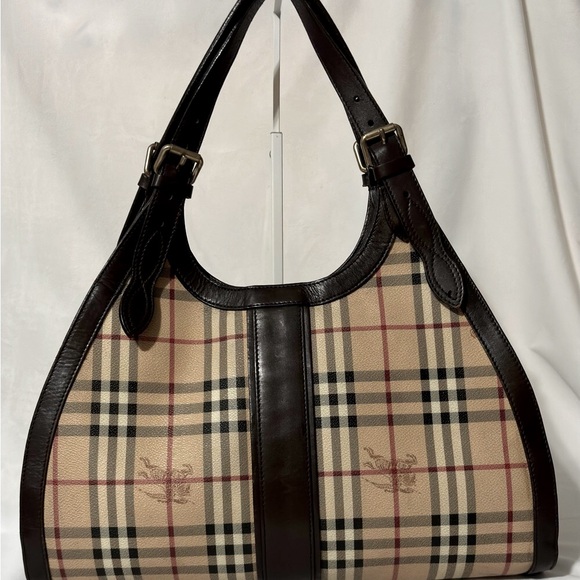 Authentic BURBERRY Shoulder Bag - Picture 2 of 16